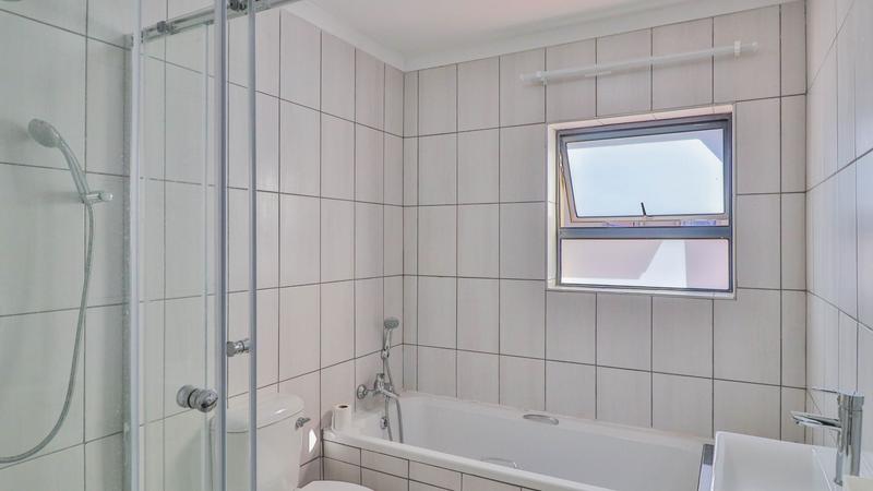 3 Bedroom Property for Sale in Heiderand Western Cape